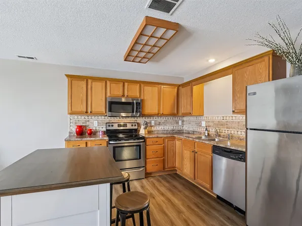 358 NE Sandalwood, Waukee, IA 50263
