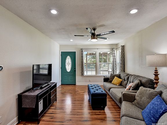 4th image of 603 ELMWOOD DR