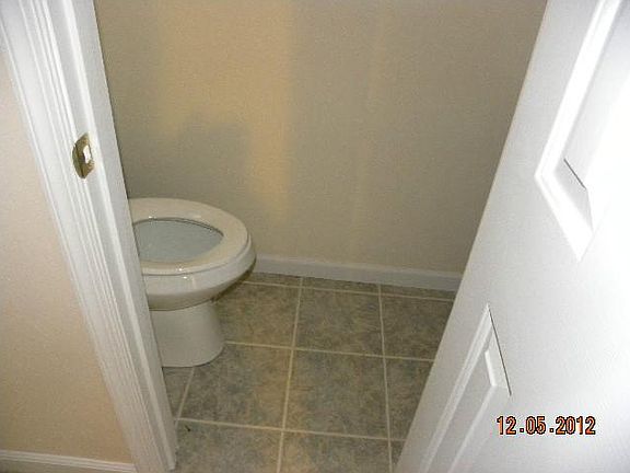 5th image of 408 Crescent Ct