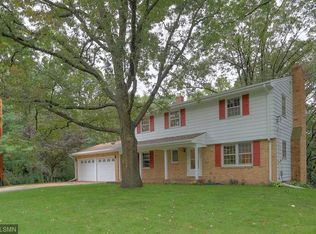 3274 Emmert St, Shoreview, MN 55126