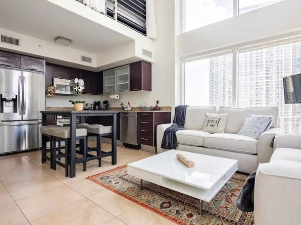 41 SE 5th St, Miami, FL