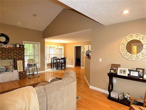 4th image of 31512 Mont Heritage Dr