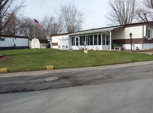 4821 Hillcrest Dr, Pleasant Hill, IA 50327