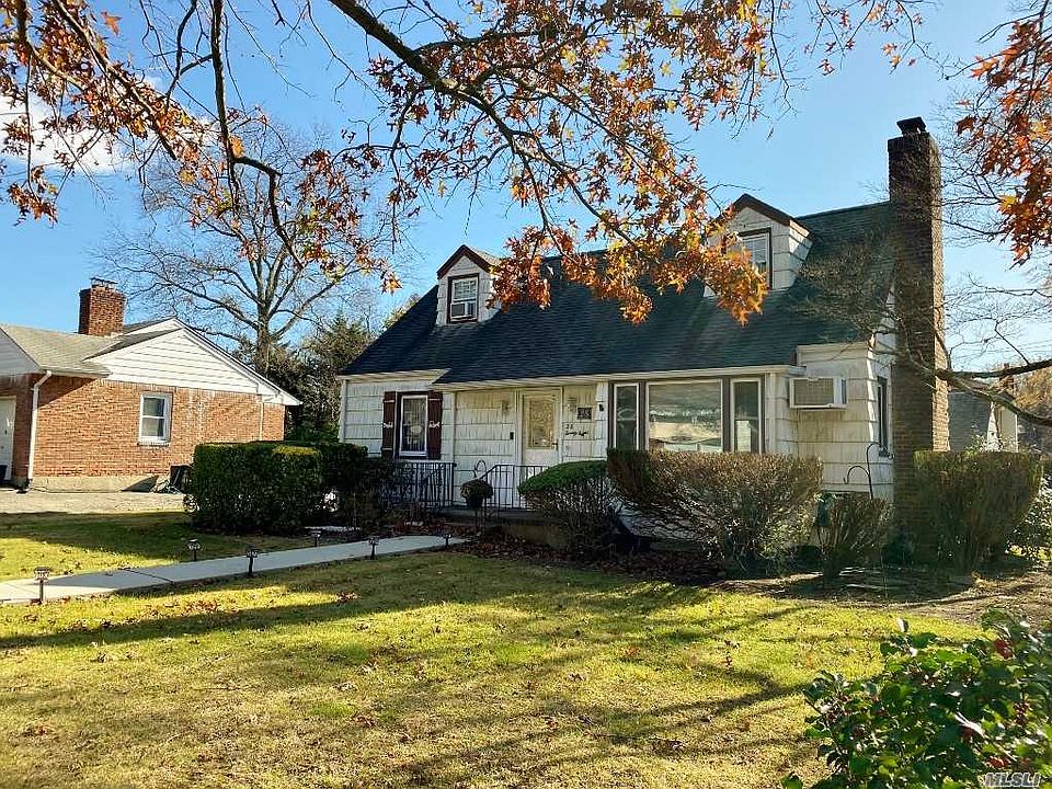 1st image of 28 Harbor Way