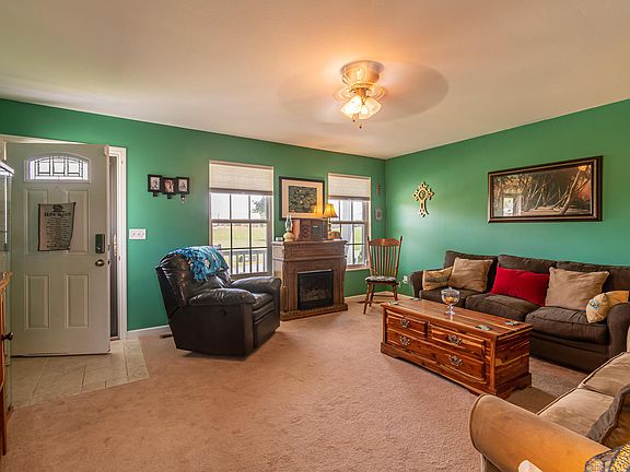 5th image of 811 Quiet Oaks Way