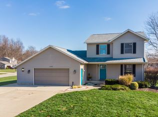 11502 Hunters Meadow Dr, Allendale, MI 49401