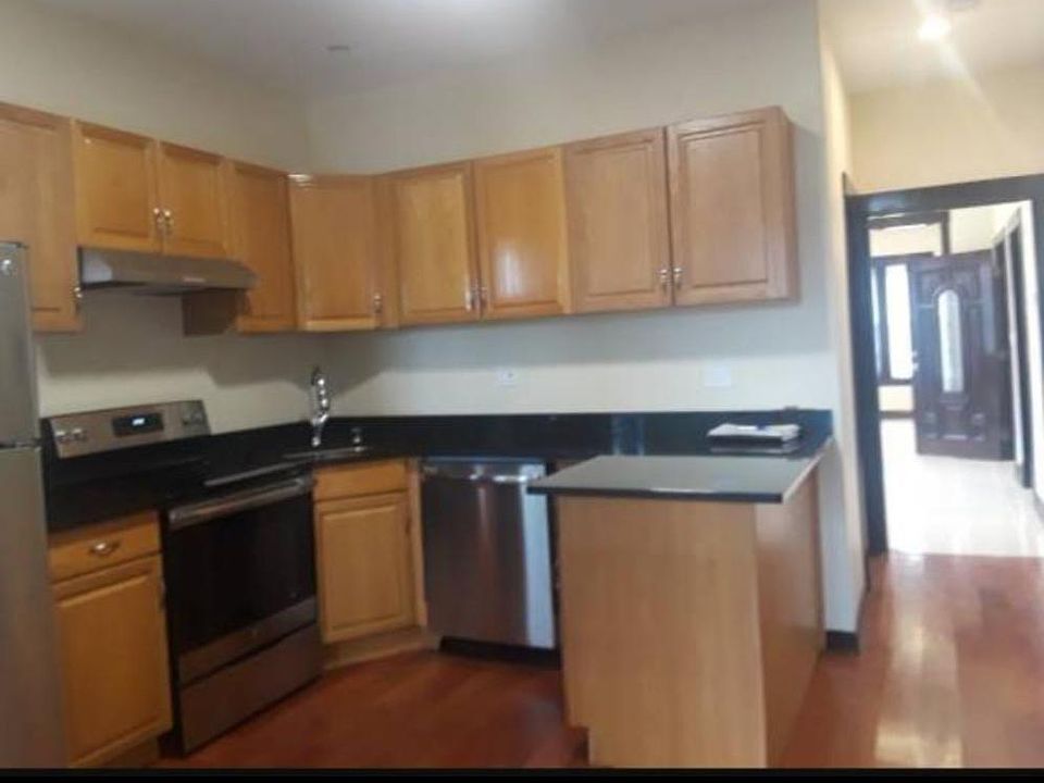 1st image of 2113 N Lavergne Ave #2