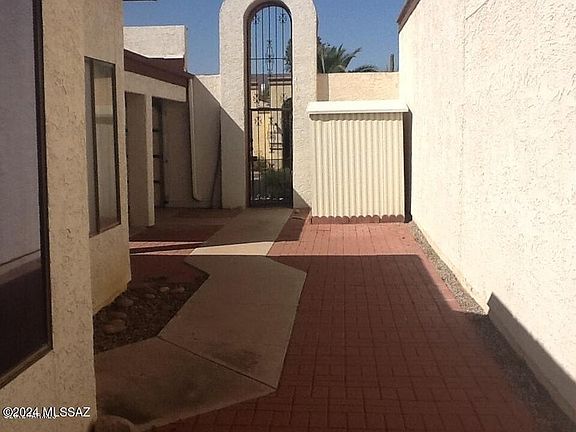 5th image of 4813 W Doria Dr