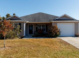 827 Summer Ln, Hahira, GA 31632