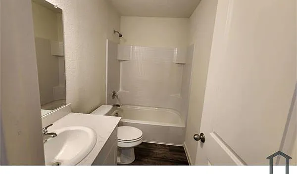 1859 Lockhart Dr — Photo 9