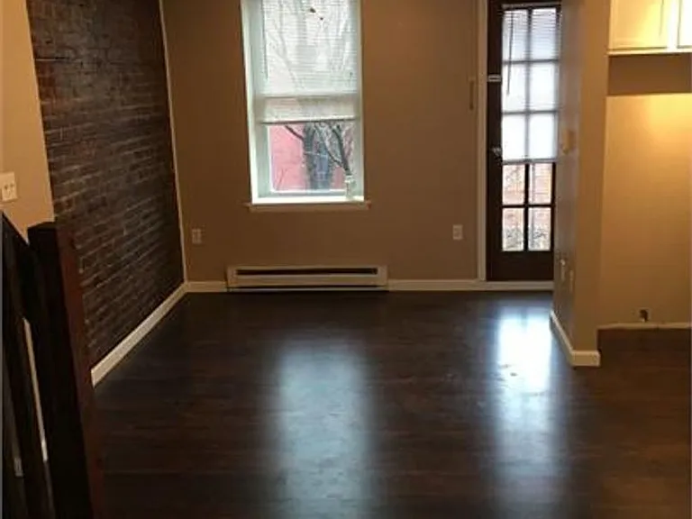 614 Armandale St — Photo 19