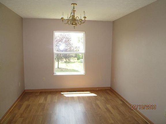 4th image of 1294 Pearl Ct