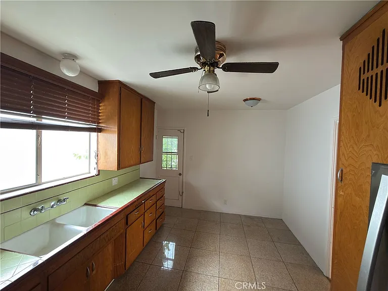 1042 S Sherbourne Dr #4 — Photo 10