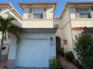 11034 NW 43rd Ter, Doral, FL 33178