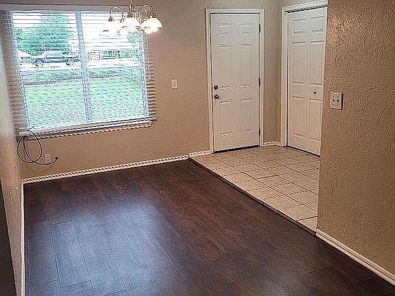 5th image of 615 N Jackson Ave
