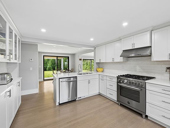 4th image of 29 Fern Rd