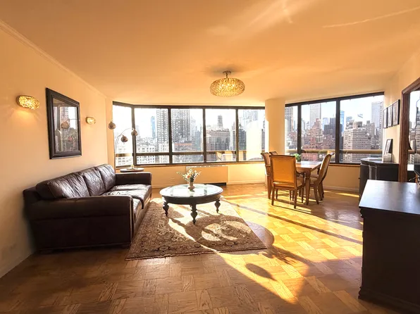 630 First Avenue image 2 of 20