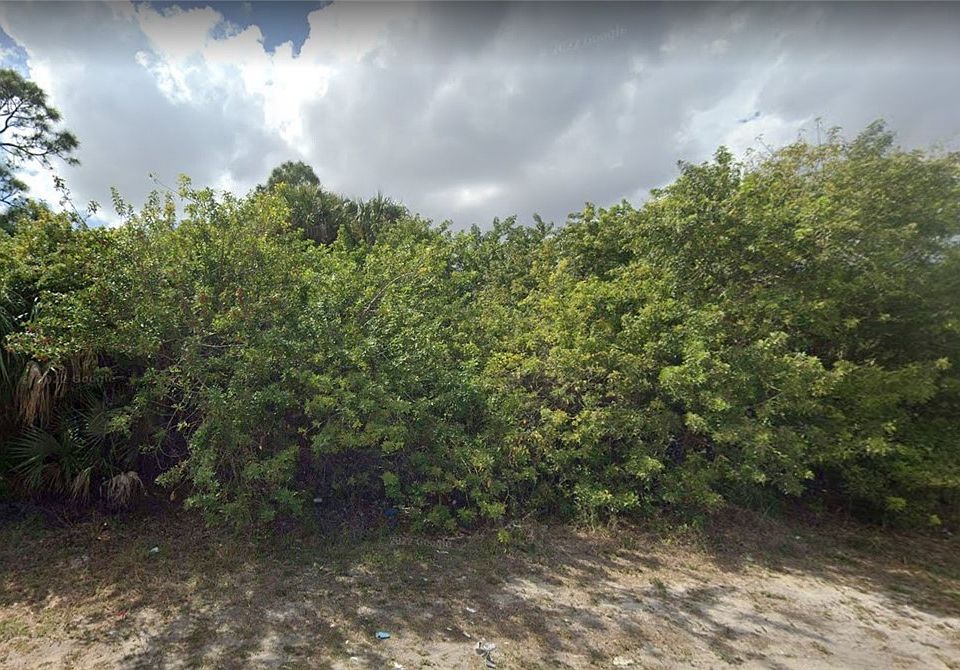 1st image of 101 Colin Ave N