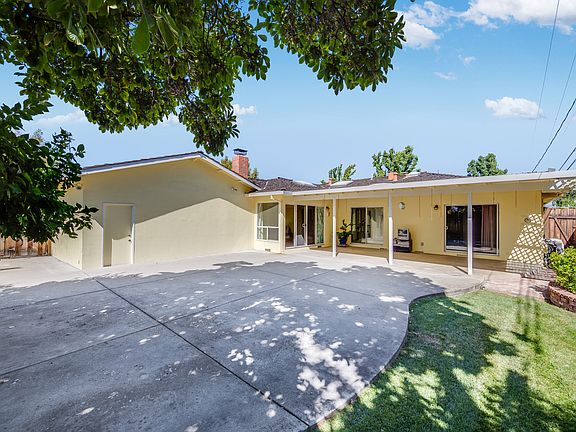 4th image of 3305 Gaylor Ln