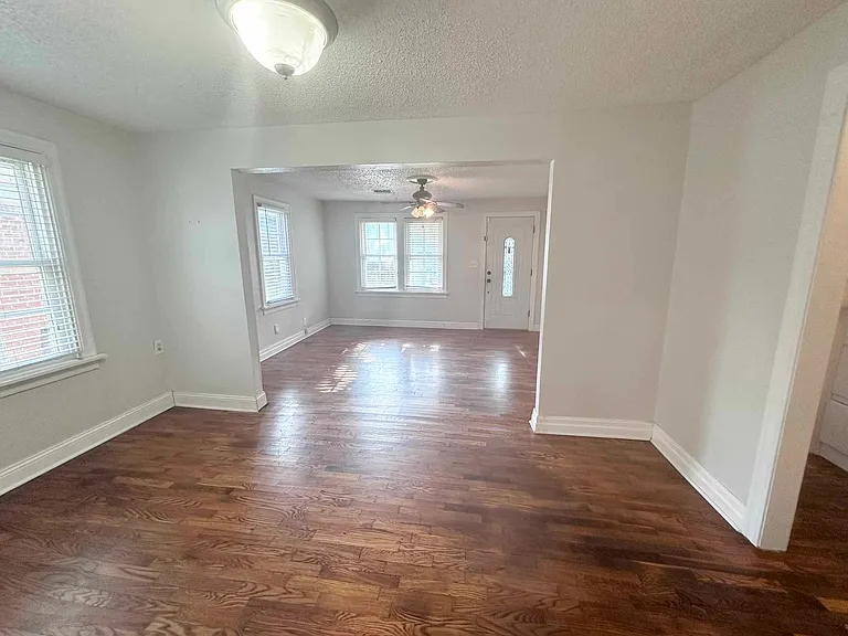 4605 N Hammond Ave — Photo 6