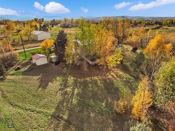 5th image of 1391 Cobb Hill Rd