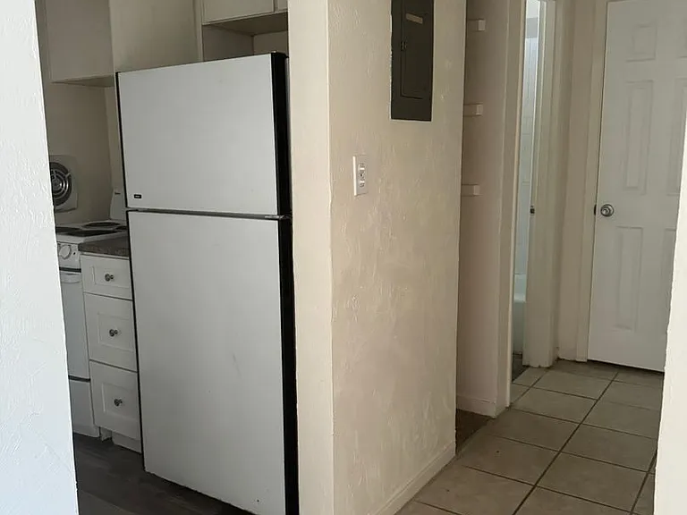 Magnolia Apartments — Photo 6