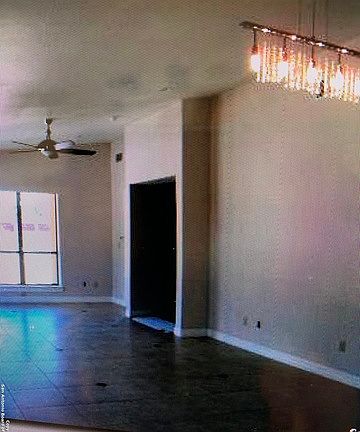 5th image of 2502 Camden Park