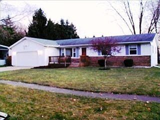 2nd image of 1205 Oakwood Dr