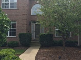 721 Fenview Cir, Algonquin, IL 60102