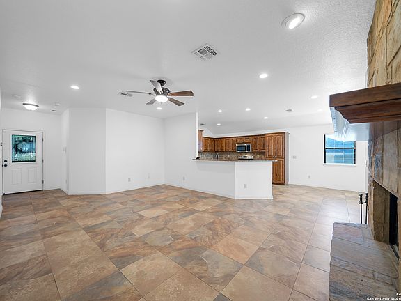 5th image of 1634 Sunblossom Cir