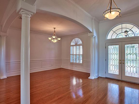 5th image of 10637 Echo Lake Dr