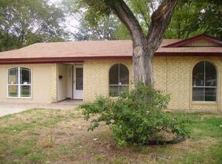 2829 Bowood Ct, Fort Worth, TX 76112