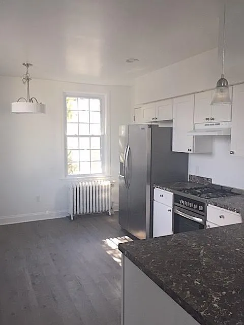 2 bed, 1000 sqft, $1,650 — Photo 3