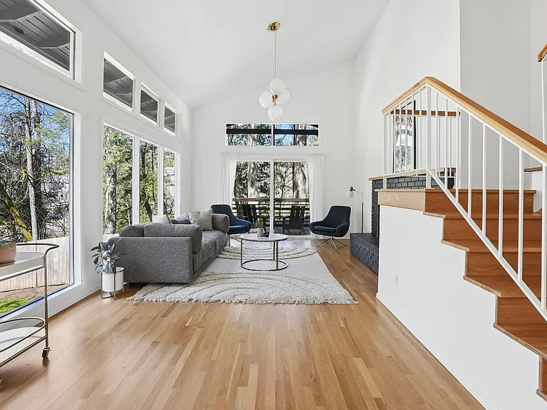 260 NW 114th Ave — Photo 9