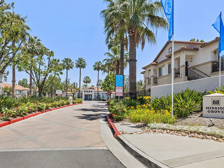 Mission Grove Park apartments community photo