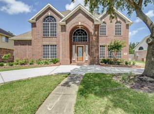 9015 Stoney Lake Dr, Houston, TX 77064