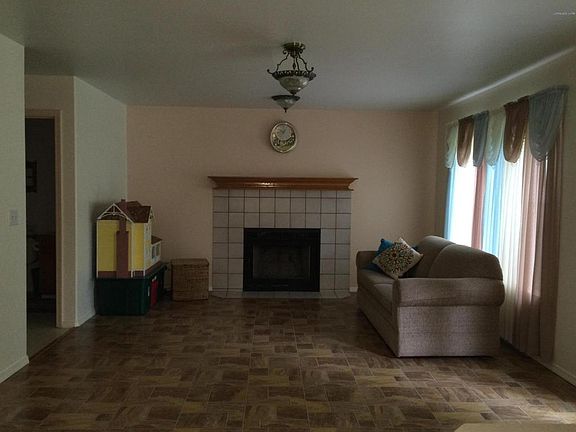 5th image of 8945 Rocky Cove Dr
