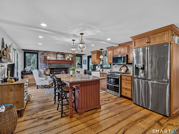 5th image of 41 Glen Grove Road