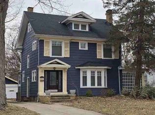 1700 Lee Rd, Cleveland Heights, OH 44118