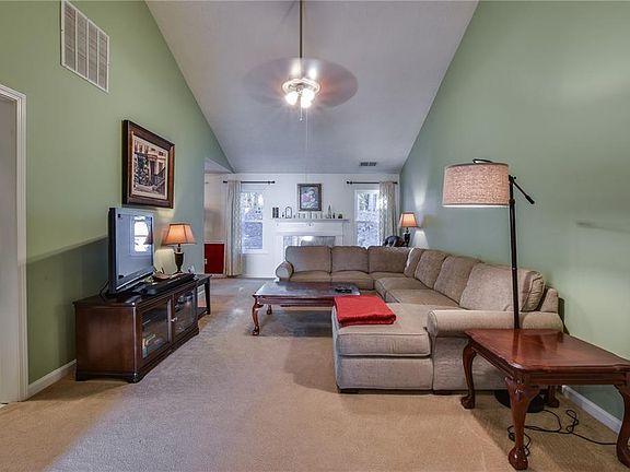 3rd image of 1460 Heatherton Rd
