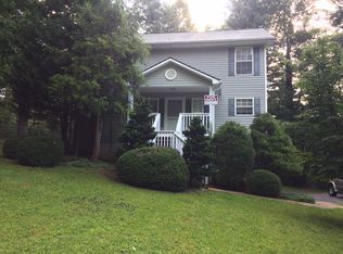 112 S Lakewood Cir, Hendersonville, NC 28739