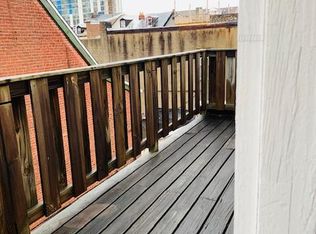 222 N 9th St APT 3R, Philadelphia, PA 19107