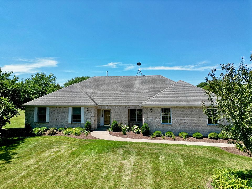 1st image of 35 Pioneer Ct