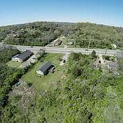 5th image of 922 W Trinity Ln