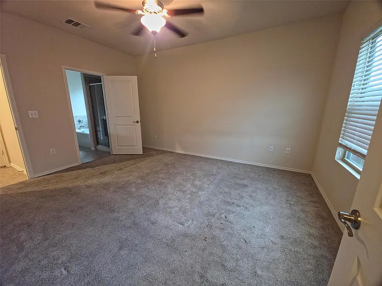 5701 Southerner Way — Photo 8