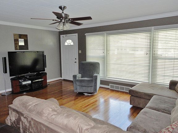 5th image of 845 Saint Brendan Ln
