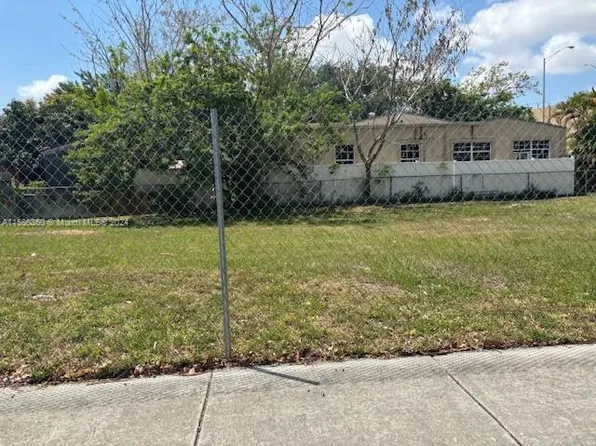 4727 NW 6th Ave, Miami, FL 33127