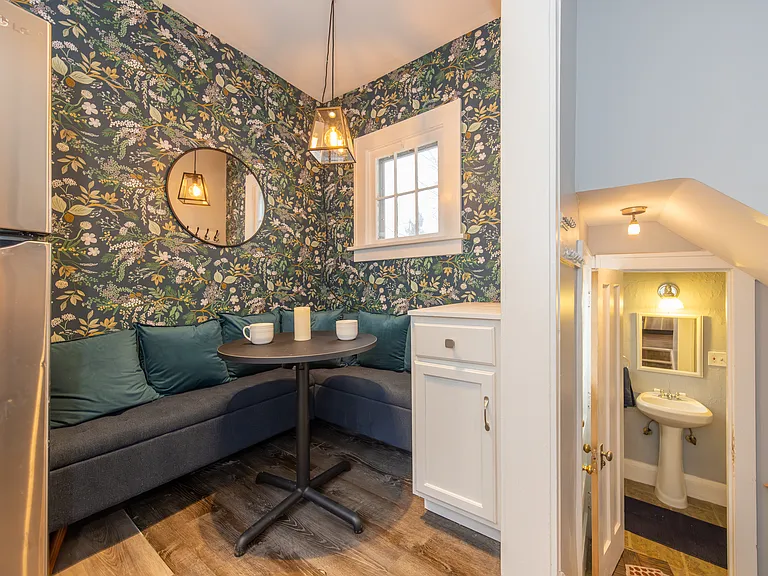 3354 Altamont Ave — Photo 10
