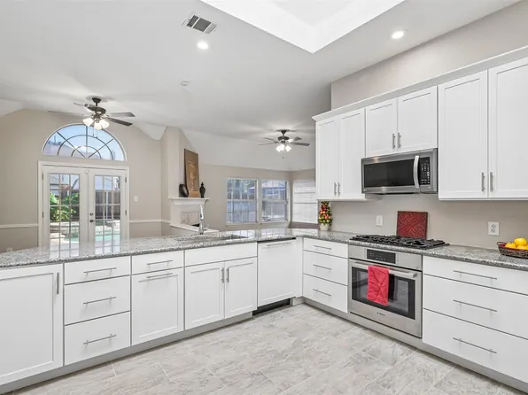 3901 Rolling Hills Dr, Plano, TX 75025