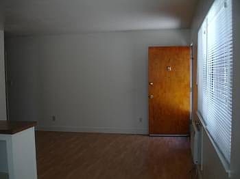 2nd image of 911 T St APT 1